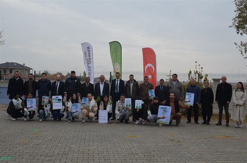 Kaymakamımız Sayın İbrahim PELİT, 11 Kasım Milli Ağaçlandırma Günü Münasebetiyle Düzenlenen Fidan Dikim Etkinliğine Katıldı